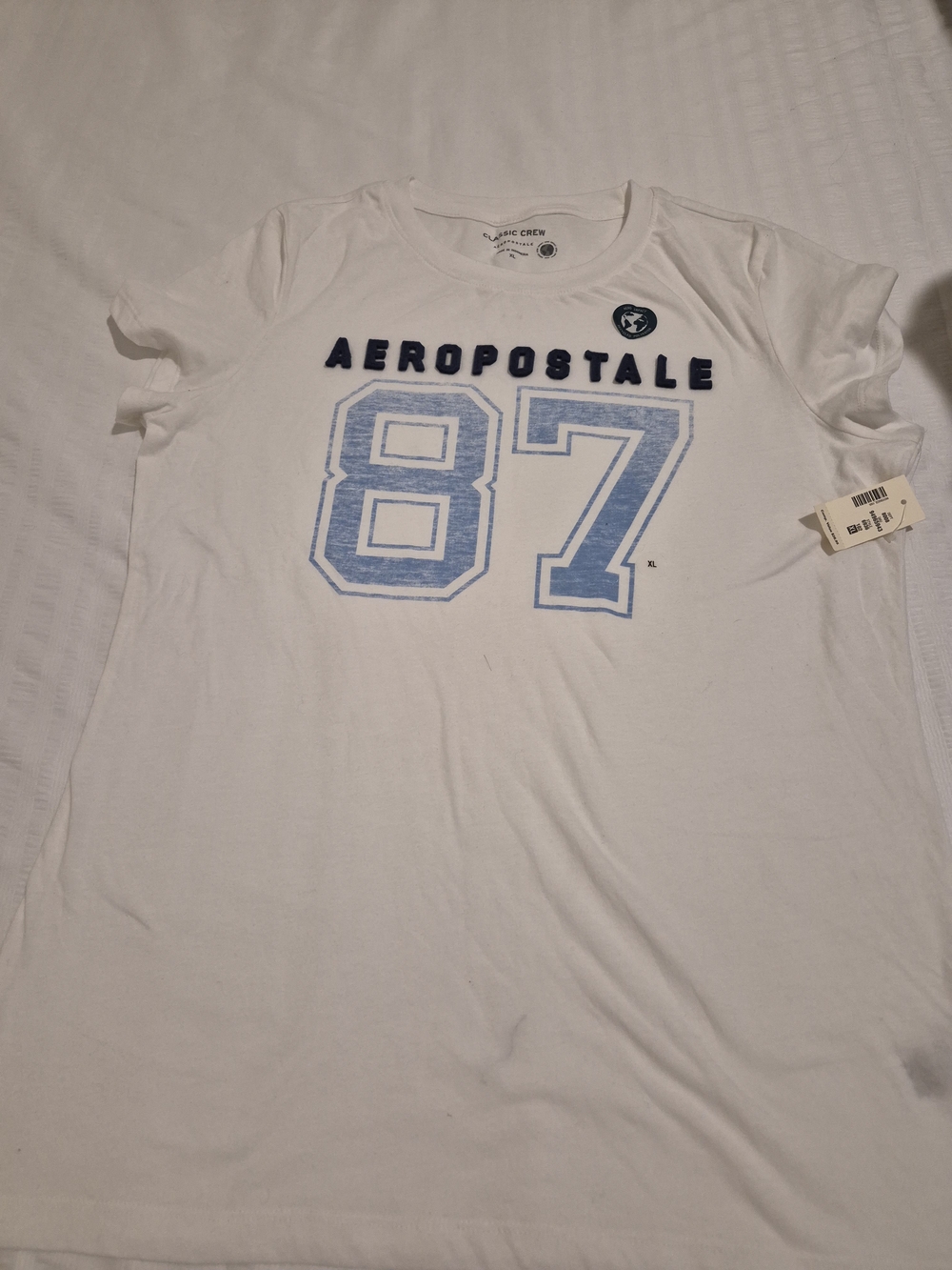 Aeropostale White 87 Graphic TeeAeropostale NWT Women's XL White Short Sleeve - Picture 3 of 6